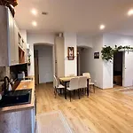 Miodowy アパート *